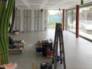 Fotografia de obras de pintura en vivienda