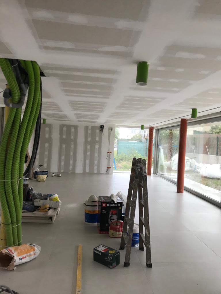 Pintura interior y exterior de vivienda
